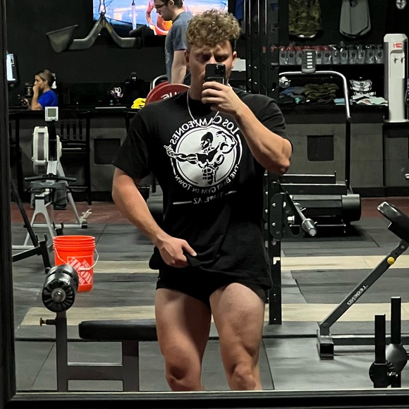 Hi, I’m Derek! - Picture 3 of 3